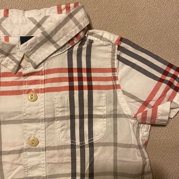 Babygap top size 6-12months - Picture 2 of 5